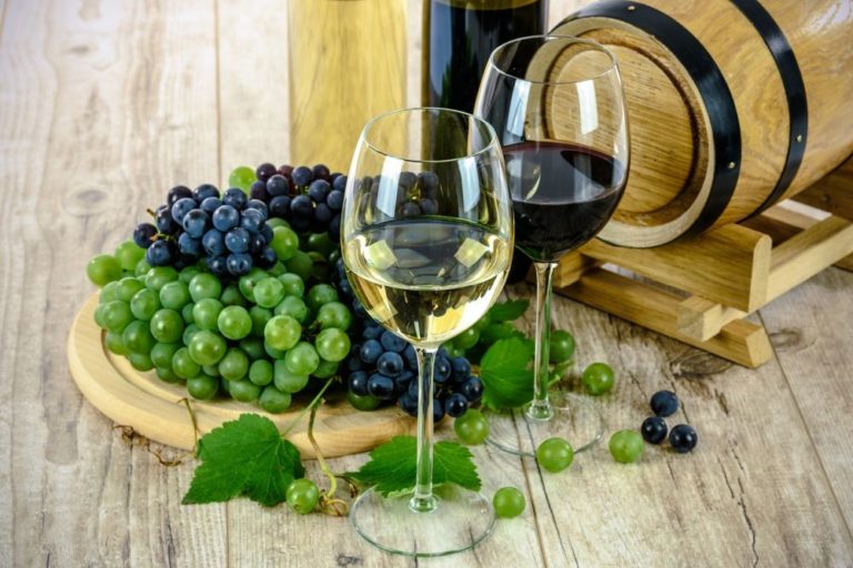 Beneficiile vinului rosu